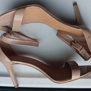 "J-Crew" Brand-new beige stilettos